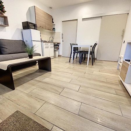 F2 "Le Parc" Clim, Wifi, Pmr Lejlighed Balaruc-les-Bains Eksteriør billede
